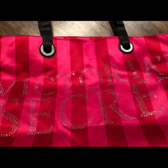 Victoria’s Secret tote - Picture 4 of 4